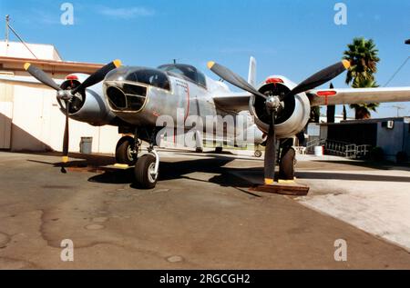 Douglas RB-26C Invader N8026E - 44-35323 (MSN 28602), en état de navigabilité au musée planes of Fame, Chino, Californie, États-Unis. Banque D'Images