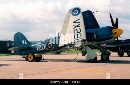 Hawker Sea Fury T.20 G-RNHF / VX281, du vol historique de la Royal Navy. Banque D'Images