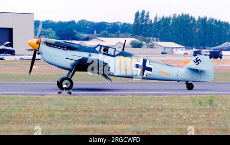 Hispano HA.1112-M1L Buchon G-AWHK (msn 172), au Royal International Air Tattoo - RAF Fairford 19 juillet 2015. Banque D'Images