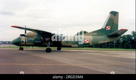 Armée de l'air polonaise - Antonov an-26 1603 (msn 16-03), de 13 plt. Banque D'Images