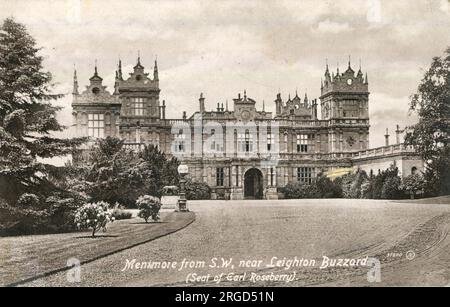 Mentmore Towers vue du sud-ouest, près de Leighton Buzzard, Buckinghamshire, siège du comte de Rosebery - il a été construit au milieu du 19e siècle Banque D'Images