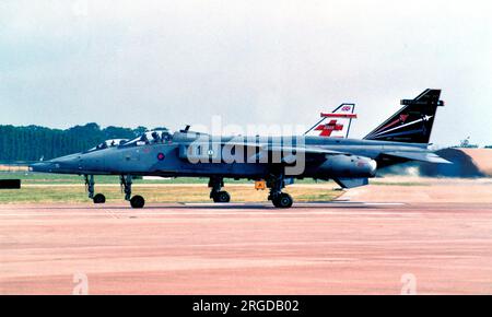 Royal Air Force - SEPECAT Jaguar GR.1a XZ112 / 'GA' (msn S.113), du No.54 Squadron. Banque D'Images