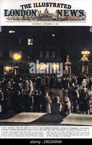 Londres se réjouit de la naissance d'un fils de la princesse Elizabeth. La foule s'est réunie à l'extérieur du palais de Buckingham après l'annonce de la nouvelle. Banque D'Images
