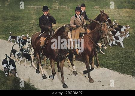 Une rencontre des Whaddon Chase Foxhounds à Wing, près de Leighton Buzzard montrant Mme Selby Lowndes agissant comme Maître en l'absence de son mari, le Major Selby Lowndes. Banque D'Images