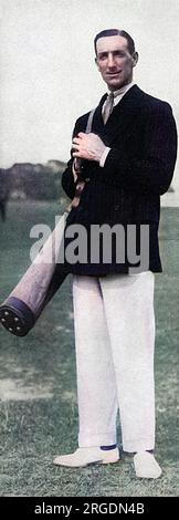 Capitaine Leslie St. Clair Cheape (1882-1916), soldat britannique et joueur de polo surnommé « le plus grand joueur de polo d'Angleterre ». Il a joué pour l'Angleterre dans la coupe Westchester à trois reprises en 1911, 1913 et 1914. Il est tué le 23 avril 1916 alors qu'il commandait un escadron du Worcestershire Yeomanry en Égypte. Photographié sur un terrain de golf près de New York en 1914 Banque D'Images