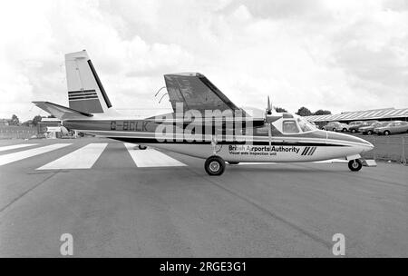 Aero Commander 500S Shrike Commander G-BCLK (msn 3180), de la British Airports Authority, au SBAC Farnborough Airshow, en septembre 1974. Banque D'Images