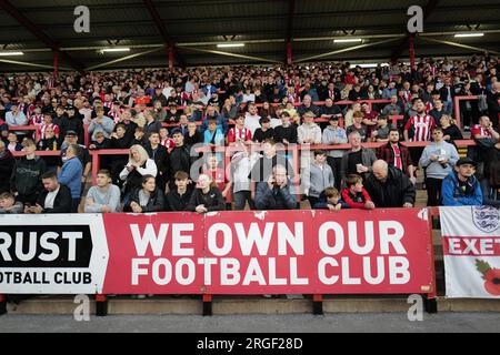 Action lors de la première manche de la Carabao Cup entre Exeter City et Crawley Town au St James Park à Exeter. 08 août 2023 Banque D'Images