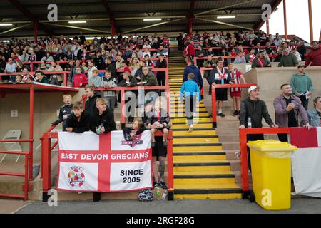 Action lors de la première manche de la Carabao Cup entre Exeter City et Crawley Town au St James Park à Exeter. 08 août 2023 Banque D'Images