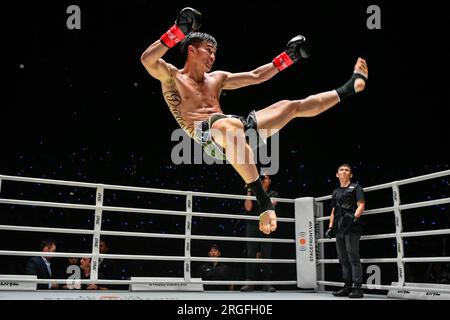 Bangkok, Thaïlande. 05 août 2023. Tawanchay de Thaïlande vu lors de la One Fight Night 13 au Lumpinee Boxing Stadium. Chingiz Allazov, champion du monde de kickboxing poids plume, a conservé son titre après un duel de va-et-vient avec Marat Grigorian, deuxième candidat classé. Crédit : SOPA Images Limited/Alamy Live News Banque D'Images