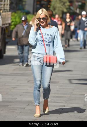 Jenni Falconer a vu marcher aux Global radio Studios à Londres. Banque D'Images