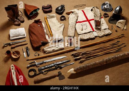 Collection d'armes médiévales et de l'équipement Banque D'Images