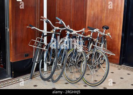 Portland, Oregon, États-Unis. 2 septembre 2014. Vélos disponibles à l'hôtel. Portland Oregon est l'une des villes les plus accueillantes pour le vélo aux États-Unis avec une vaste infrastructure cyclable. (Image de crédit : © Ian L. Sitren/ZUMA Press Wire) USAGE ÉDITORIAL SEULEMENT! Non destiné à UN USAGE commercial ! Banque D'Images