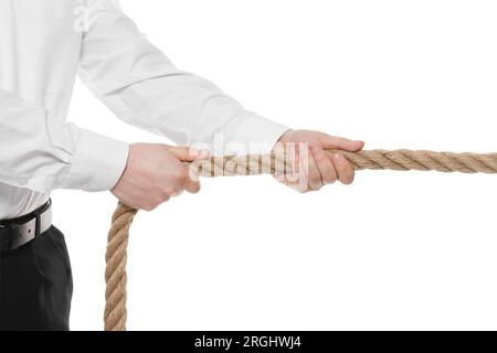 Concept de litige. Homme tirant la corde sur fond blanc, gros plan Banque D'Images