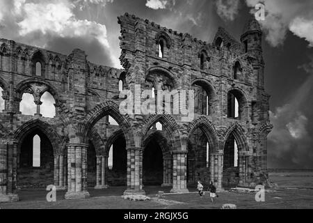 Whitby Abbey moody Dramatic Cloudscape Bram Stoker Dracula Banque D'Images