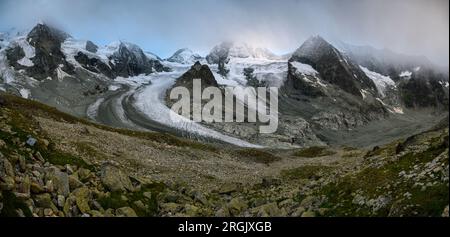 panorama des glaciers de cabane du Mountet avec Glacier Durand et Glacier du Grand Cornier, Valais Banque D'Images