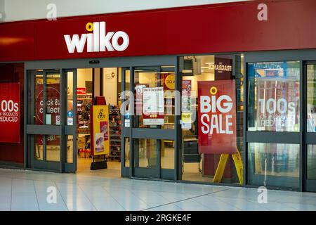 Brentwood Essex 10 août 2023 Wilko s'effondre dans l'administration mettant 12 000 emplois à risque la chaîne de rue de la haute Wilko a déclaré qu'il a nommé des administrateurs après avoir échoué à obtenir un accord de sauvetage, mettant environ 12 000 emplois à risque. Crédit : Ian Davidson/Alamy Live Banque D'Images