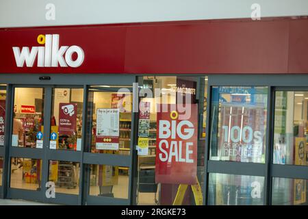 Brentwood Essex 10 août 2023 Wilko s'effondre dans l'administration mettant 12 000 emplois à risque la chaîne de rue de la haute Wilko a déclaré qu'il a nommé des administrateurs après avoir échoué à obtenir un accord de sauvetage, mettant environ 12 000 emplois à risque. Crédit : Ian Davidson/Alamy Live Banque D'Images