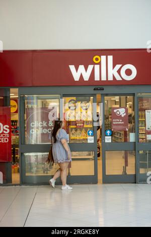 Brentwood Essex 10 août 2023 Wilko s'effondre dans l'administration mettant 12 000 emplois à risque la chaîne de rue de la haute Wilko a déclaré qu'il a nommé des administrateurs après avoir échoué à obtenir un accord de sauvetage, mettant environ 12 000 emplois à risque. Crédit : Ian Davidson/Alamy Live Banque D'Images