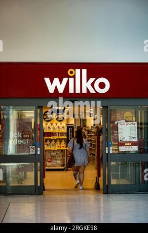 Brentwood Essex 10 août 2023 Wilko s'effondre dans l'administration mettant 12 000 emplois à risque la chaîne de rue de la haute Wilko a déclaré qu'il a nommé des administrateurs après avoir échoué à obtenir un accord de sauvetage, mettant environ 12 000 emplois à risque. Crédit : Ian Davidson/Alamy Live Banque D'Images