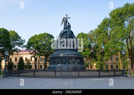 VELIKY NOVGOROD, RUSSIE - 15 JUILLET 2023 : vue du monument 'Millenium of Russia' un matin ensoleillé de juillet Banque D'Images