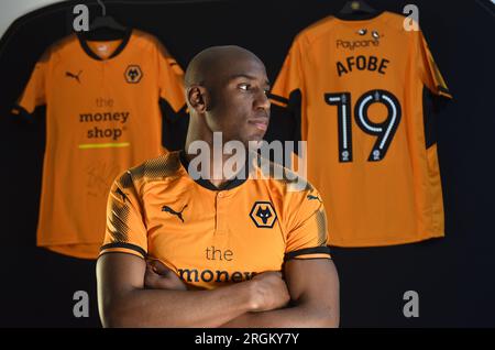 Le footballeur Wolverhampton Wanderers Benik Afobe Banque D'Images