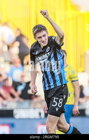 Bruges, Belgique. 10 août 2023. Jorne Spileers du Club célèbre après avoir marqué lors d'un match de football entre le Belge Club Brugge KV et l'islandais Knattspyrnufelag Akureyrar, jeudi 10 août 2023 à Brugge, la première étape du troisième tour de qualification pour la compétition UEFA Conference League. BELGA PHOTO BRUNO FAHY crédit : Belga News Agency/Alamy Live News Banque D'Images
