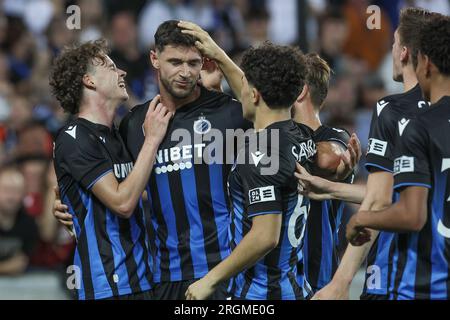 Bruges, Belgique. 10 août 2023. Roman Yaremchuk du Club célèbre après avoir marqué lors d'un match de football entre le Belge Club Brugge KV et l'islandais Knattspyrnufelag Akureyrar, jeudi 10 août 2023 à Brugge, la première étape du troisième tour de qualification pour la compétition UEFA Conference League. BELGA PHOTO BRUNO FAHY crédit : Belga News Agency/Alamy Live News Banque D'Images