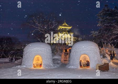 Kamakura, festival d'hiver local, dôme de neige (igloo), sanctuaire du dieu de l'eau, Yokote-JO (château), ville de Yokote, Akita, Tohoku, Japon, Asie de l'est, Asie Banque D'Images