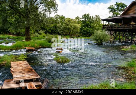 Belle rivière una en Bosnie-Herzégovine. Cette photo a été prise en juillet 2023. Banque D'Images