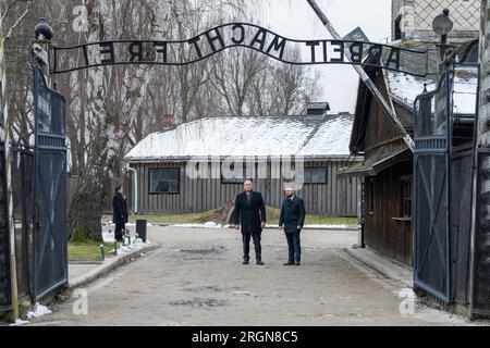 Reportage : visite du second gentleman Douglas Emhoff en Pologne (2023) - le second gentleman Douglas Emhoff participe à une tournée, le vendredi 27 janvier 2023, au Musée Auschwitz-Birkenau à Oswiecim, en Pologne. Banque D'Images