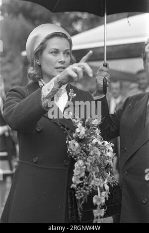 La princesse Gracia de Monaco baptise un lys à Floriade ca. Septembre 1972 Banque D'Images