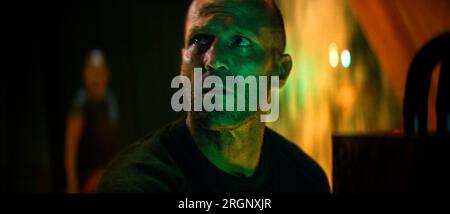 JASON STATHAM dans MEG 2 : THE TRENCH (2023), réalisé par BEN WHEATLEY. Crédit : Apelles Entertainment / Album Banque D'Images