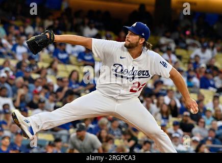 Los Angeles, États-Unis. 10 août 2023. Le lanceur de départ des Dodgers de Los Angeles, Clayton Kershaw, se termine face aux Rockies du Colorado lors de la première manche au Dodgers Stadium de Los Angeles, le jeudi 10 août 2023. Photo de Jim Ruymen/UPI crédit : UPI/Alamy Live News Banque D'Images