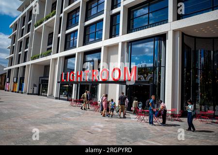 Lightroom Londres. Lightroom Art Space, Lightroom Art Gallery est un grand espace artistique immersif situé près de Kings Cross, dans le centre de Londres. Ouvert en 2023. Banque D'Images