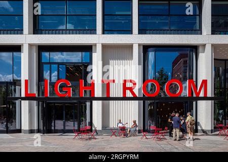 Lightroom Londres. Lightroom Art Space, Lightroom Art Gallery est un grand espace artistique immersif situé près de Kings Cross, dans le centre de Londres. Ouvert en 2023. Banque D'Images