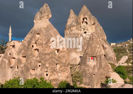 Rock formation, cheminées de fées, Uchisar, parc national de Göreme, Cappadoce, Turquie, Site du patrimoine mondial de l'UNESCO Banque D'Images