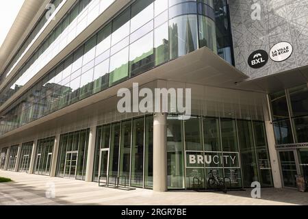 Bruxelles, Belgique. 11 août 2023. L'illustration montre le bâtiment Brucity récemment ouvert, dans le centre-ville de Bruxelles, le vendredi 11 août 2023. Brucity, le nouveau centre administratif de la ville de Bruxelles, a ouvert ses portes le lundi 12 décembre 2022. BELGA PHOTO JAMES ARTHUR GEKIERE crédit : Belga News Agency/Alamy Live News Banque D'Images
