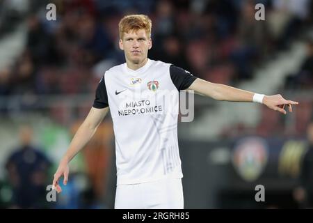 Jordan Majchrzak de Puszcza Niepolomice vu lors du match de football polonais PKO Ekstraklasa League 2023/2024 entre Puszcza Niepolomice et Stal Mielec au stade de Cracovia. Score final ; Puszcza Niepolomice 1:0 Stal Mielec. Banque D'Images