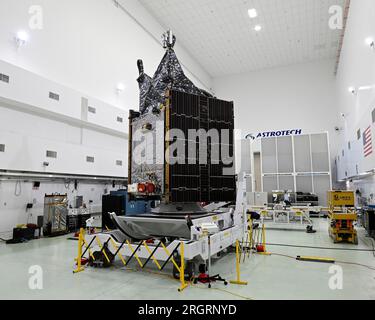 Le satellite psyché de la NASA se trouve à l'installation Astrotech juste à l'extérieur du Kennedy Space Center, en Floride, le vendredi 11 août 2023. Le vaisseau spatial est en préparation pour un lancement début octobre. Le satellite effectuera un voyage de six ans pour explorer l'astéroïde « riche en métal » du même nom. Photo de Joe Marino/UPI crédit : UPI/Alamy Live News Banque D'Images