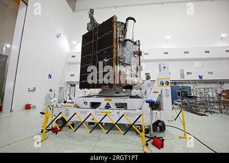 Le satellite psyché de la NASA se trouve à l'installation Astrotech juste à l'extérieur du Kennedy Space Center, en Floride, le vendredi 11 août 2023. Le vaisseau spatial est en préparation pour un lancement début octobre. Le satellite effectuera un voyage de six ans pour explorer l'astéroïde « riche en métal » du même nom. Photo de Joe Marino/UPI crédit : UPI/Alamy Live News Banque D'Images