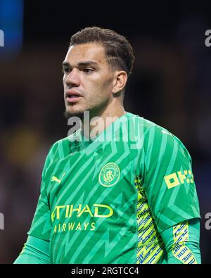 Ederson de Manchester City lors du match de Premier League Burnley vs Manchester City au Turf Moor, Burnley, Royaume-Uni, le 11 août 2023 (photo de Mark Cosgrove/News Images) Banque D'Images