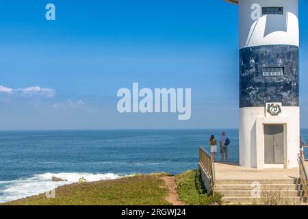 A Ribadeo, Espagne, le 16-07-23, le phare sur isla Pancha en Galice, côte atlantique de l'Espagne Banque D'Images