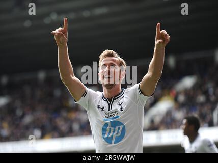 Photo du dossier datée du 19-04-2014 de Harry Kane. Le capitaine anglais Harry Kane a dit ???il était temps de partir ??? Comme il a confirmé son départ de Tottenham dans une vidéo sur les réseaux sociaux. Date d'émission : samedi 12 août 2023. Banque D'Images