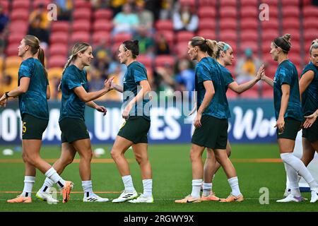 Brisbane, Australie. 12 août 2023. Les joueuses australiennes sont vues avant le match de quart de finale entre l'Australie et la France à la coupe du monde féminine de la FIFA 2023 à Brisbane, Australie, le 12 août 2023. Crédit : Li Yibo/Xinhua/Alamy Live News Banque D'Images