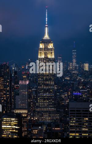 Empire State Building la nuit, Skyline de New York, Midtown Manhattan, États-Unis Banque D'Images