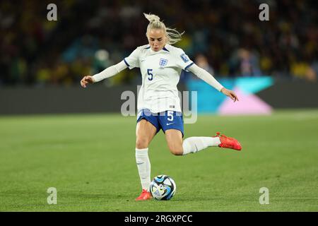 Sydney, Australie. 12 août 2023. Alex Greenwood d'Angleterre passe le ballon lors du match de quart de finale de la coupe du monde féminine de la FIFA 2023 entre les femmes d'Angleterre et les femmes de Colombie au Stadium Australia, Sydney, Australie le 12 août 2023. Photo de Peter Dovgan. Usage éditorial uniquement, licence requise pour un usage commercial. Aucune utilisation dans les Paris, les jeux ou les publications d'un seul club/ligue/joueur. Crédit : UK Sports pics Ltd/Alamy Live News Banque D'Images