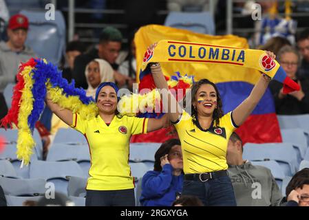 Sydney, Australie. 12 août 2023. Les fans de Colombie se réjouissent avant le match de quart de finale entre l'Angleterre et la Colombie lors de la coupe du monde féminine de la FIFA 2023 à Sydney, Australie, le 12 août 2023. Crédit : Ding Xu/Xinhua/Alamy Live News Banque D'Images