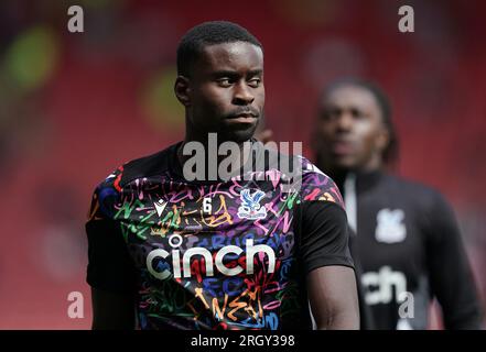 Marc Guehi du Crystal Palace se réchauffe avant le match de Premier League à Bramall Lane, Sheffield. Date de la photo : Samedi 12 août 2023. Banque D'Images