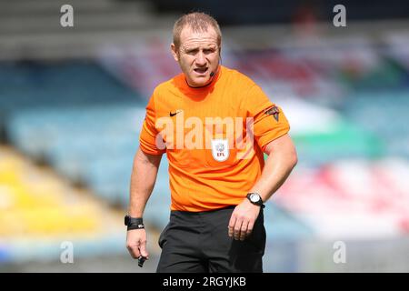 Peterborough le samedi 12 août 2023. Arbitre Lee Swabey lors du match de Sky Bet League 1 entre Peterborough et Charlton Athletic à London Road, Peterborough le samedi 12 août 2023. (Photo : Tom West | MI News) crédit : MI News & Sport / Alamy Live News Banque D'Images