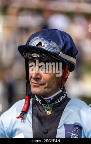 Le jockey Olivier Peslier lors de la journée Dubai Duty Free Shergar Cup à l’hippodrome d’Ascot. Date de la photo : Samedi 12 août 2023. Banque D'Images